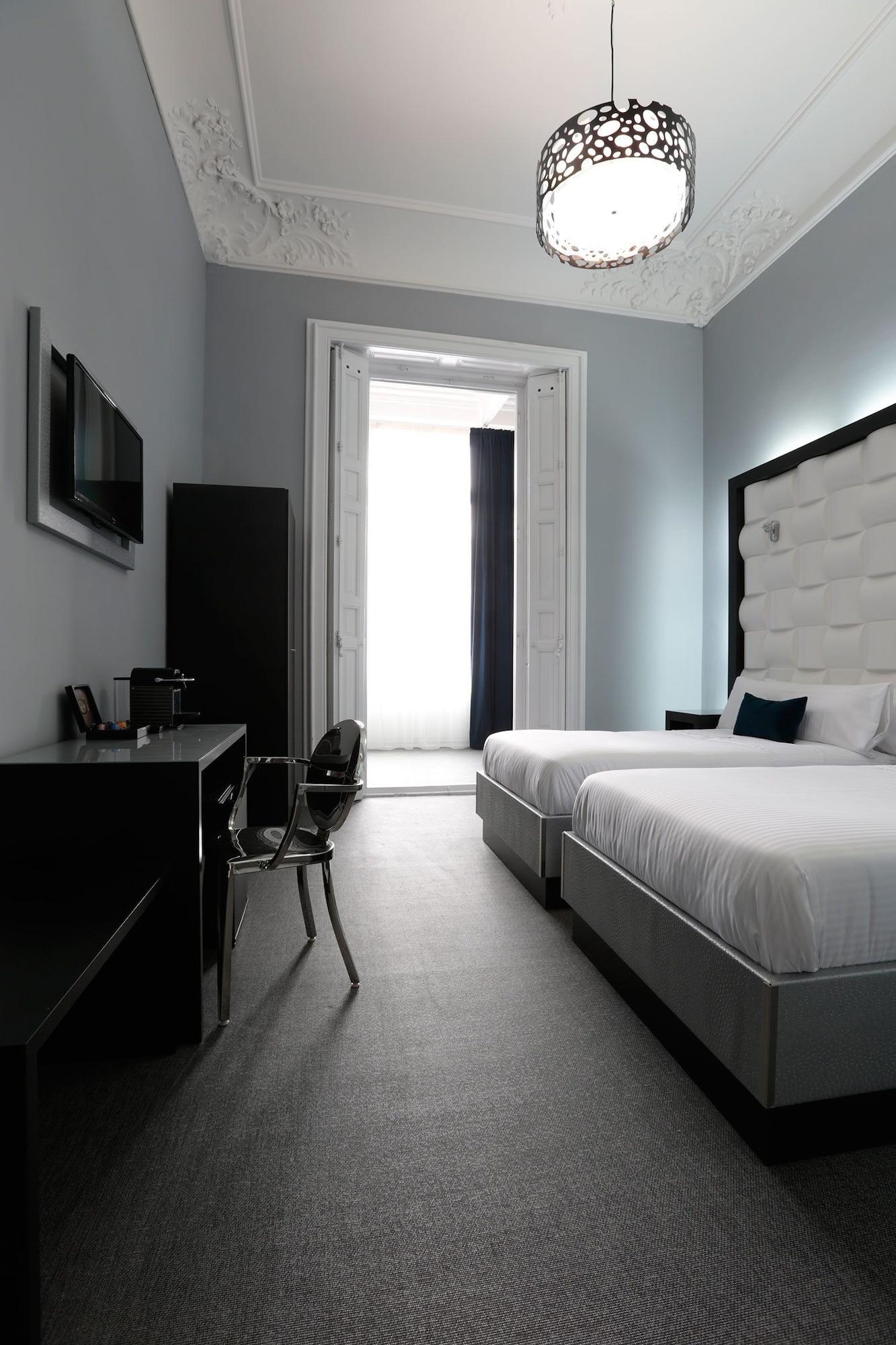Amra Gran Via Guest house