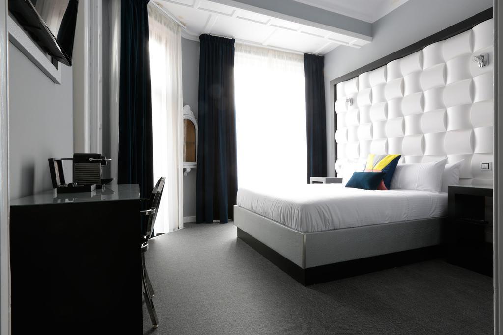 Amra Gran Via Guest house Barcelona